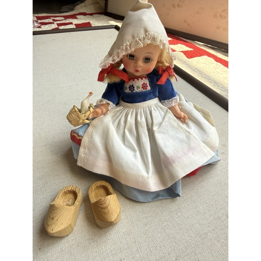 VINTAGE Madame Alexander 1984 Netherlands Dutch Girl Doll 8" With Shoes